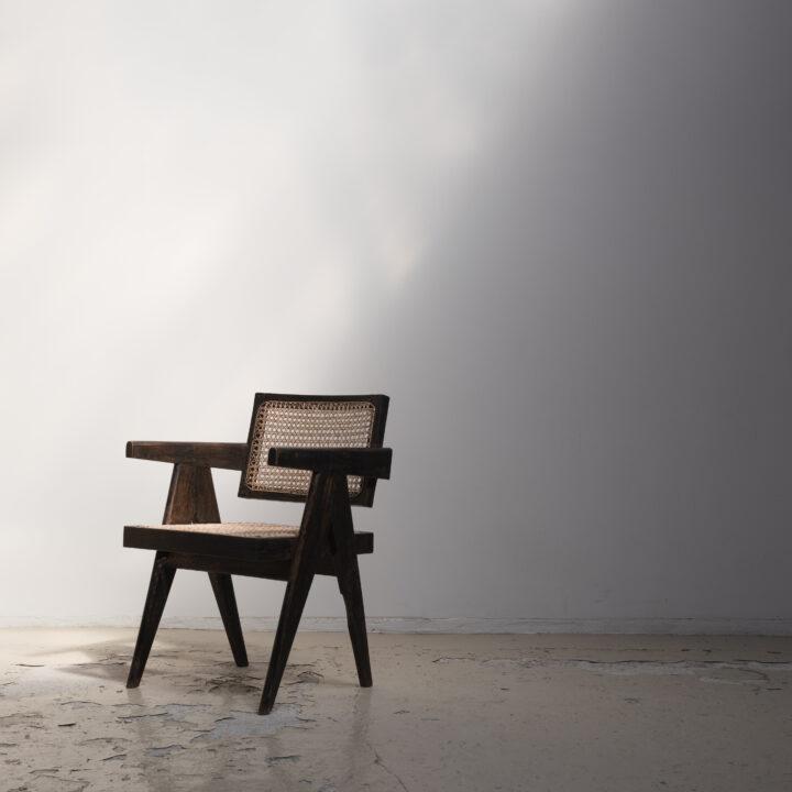 PIERRE JEANNERET – Black Office Chair