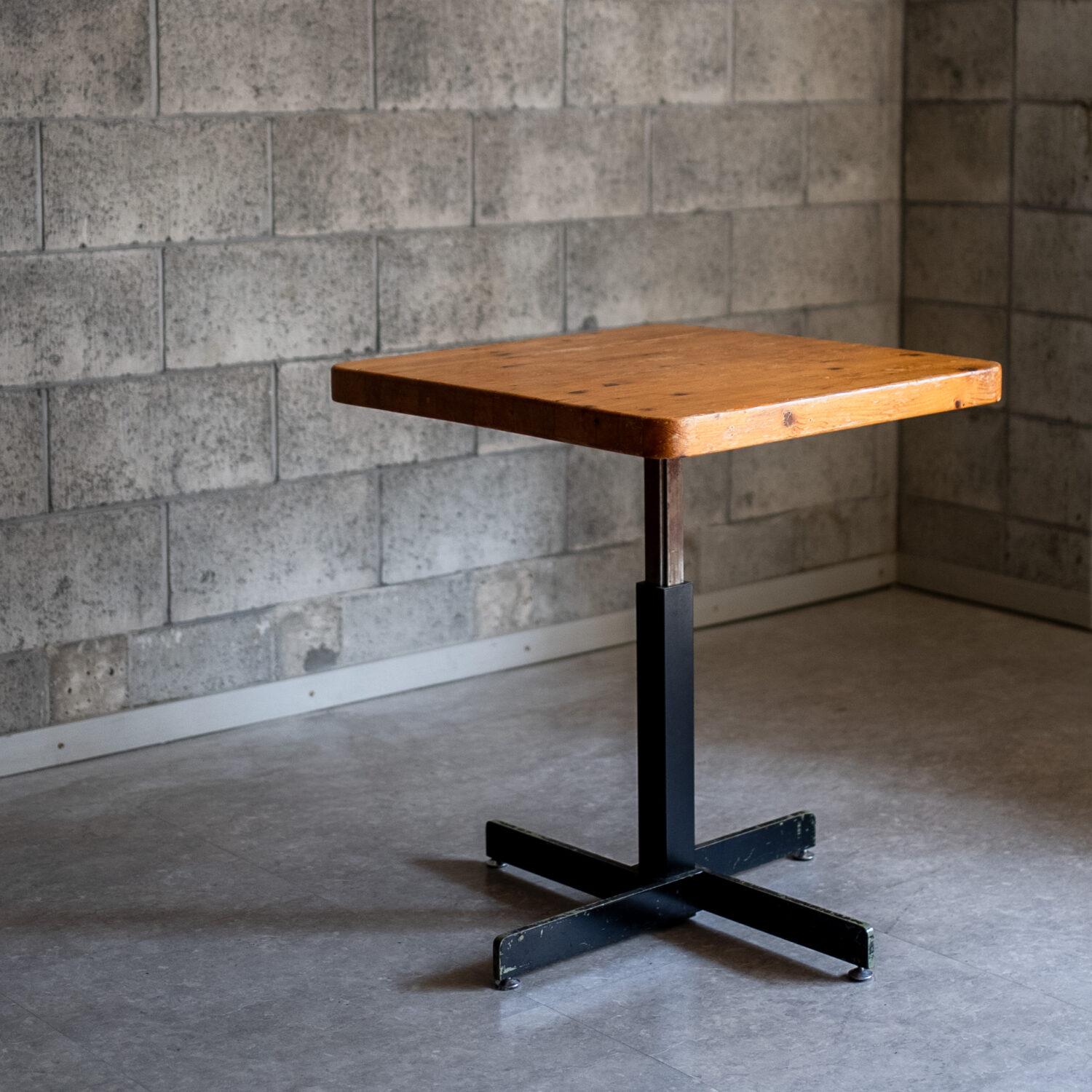 CHARLOTTE PERRIAND – Adjustable Table