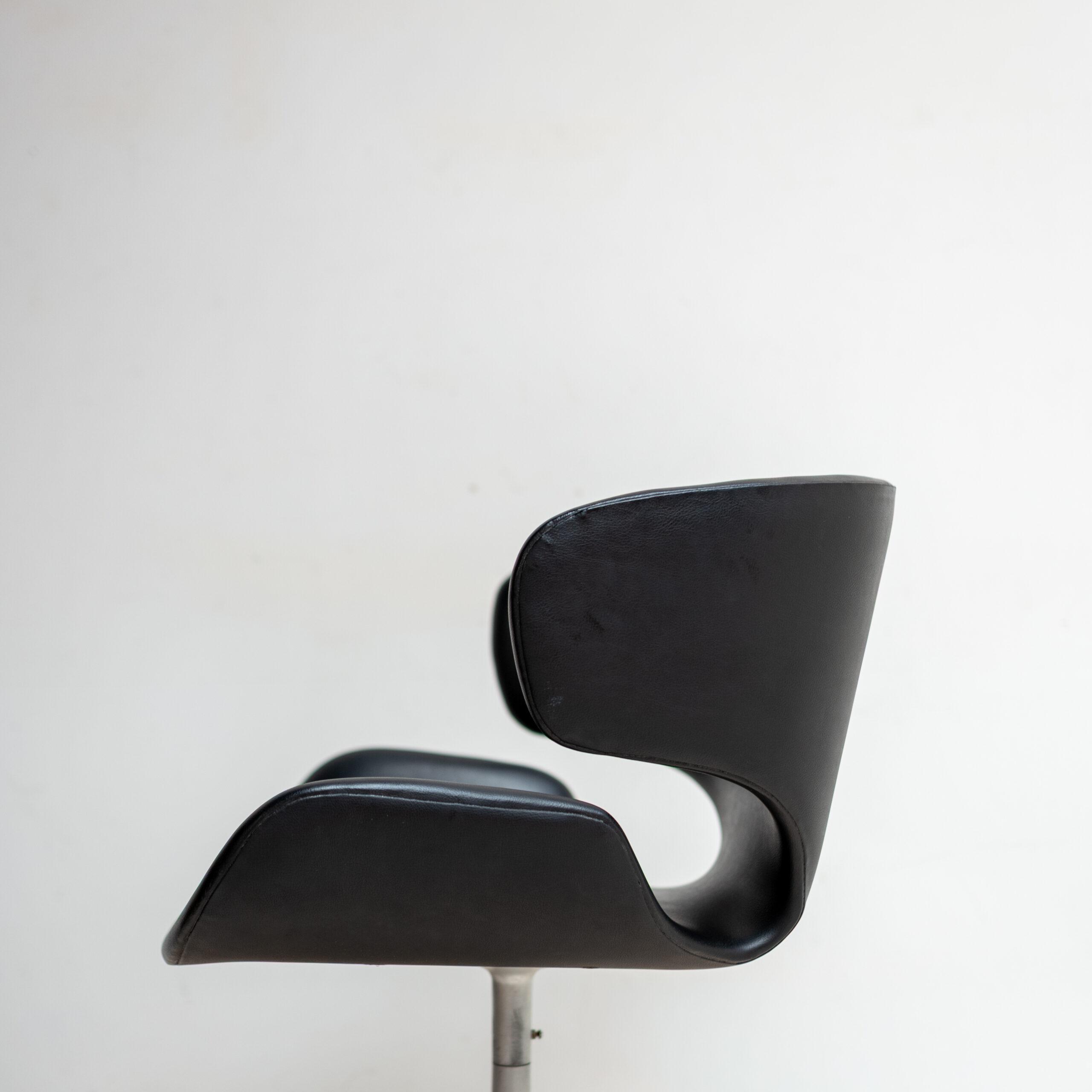 Kabuto chair