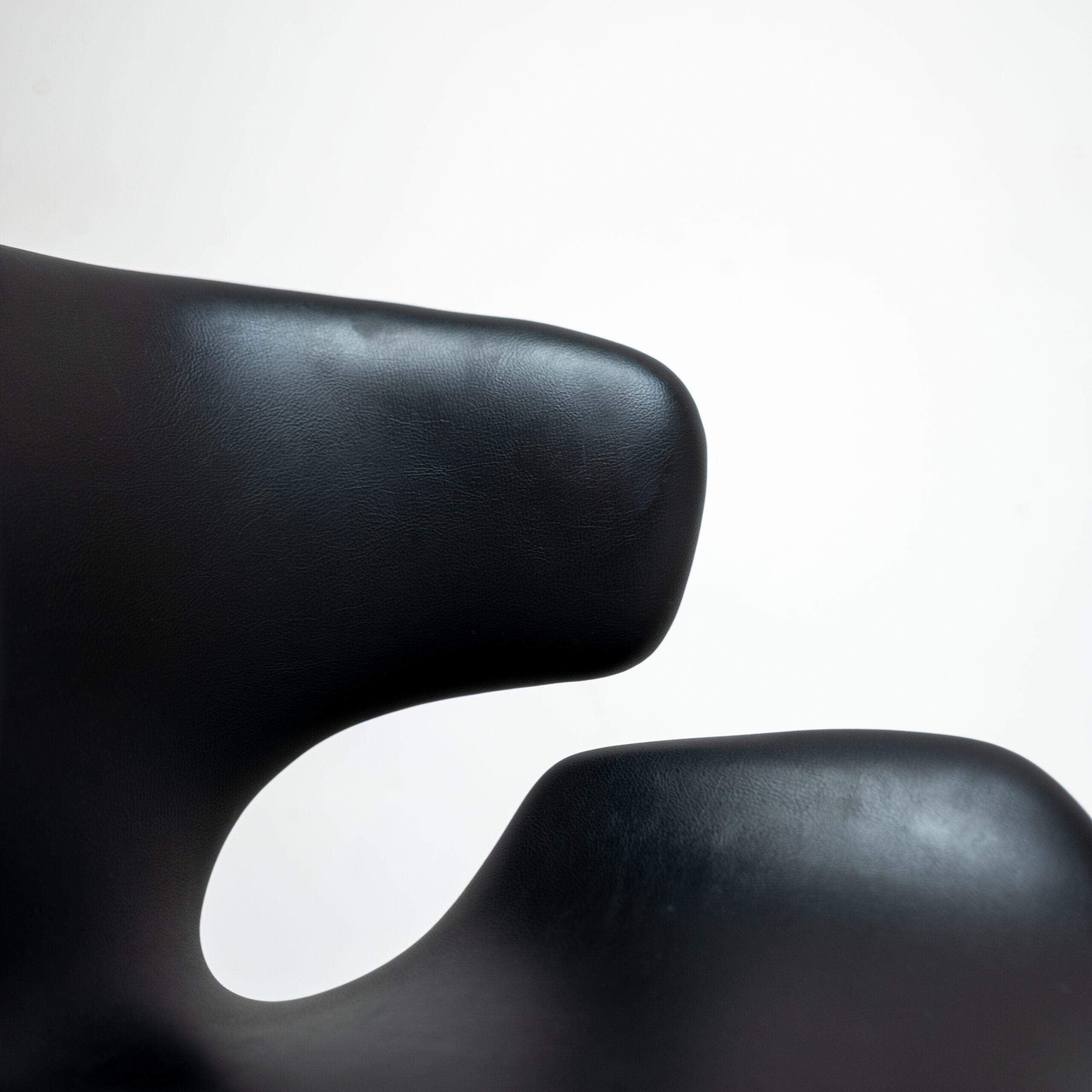 Kabuto chair