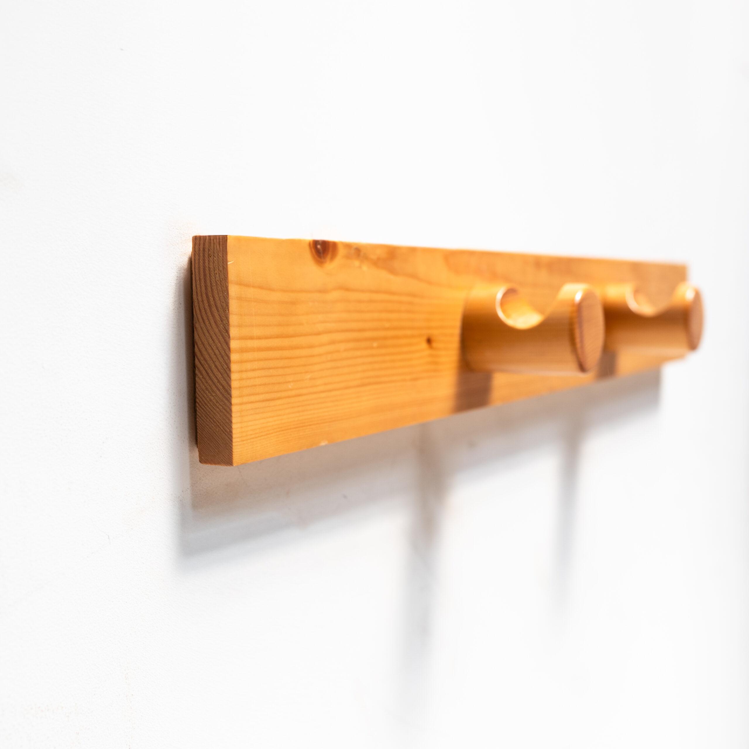 Perriand, two rounded rack