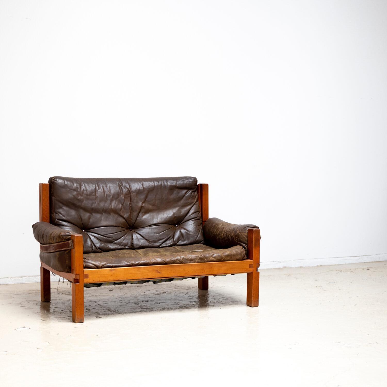 S18 Comfort Sofa