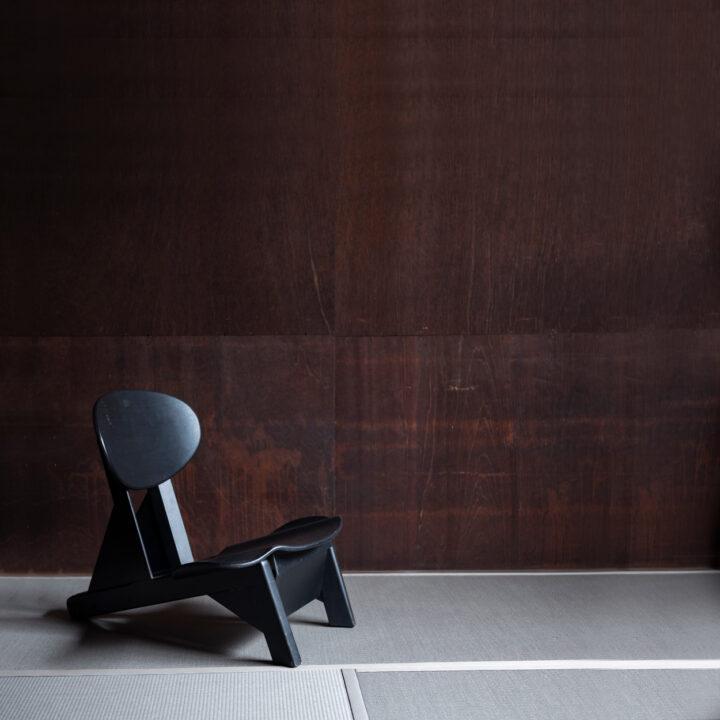 Sculptural Low Chair Black