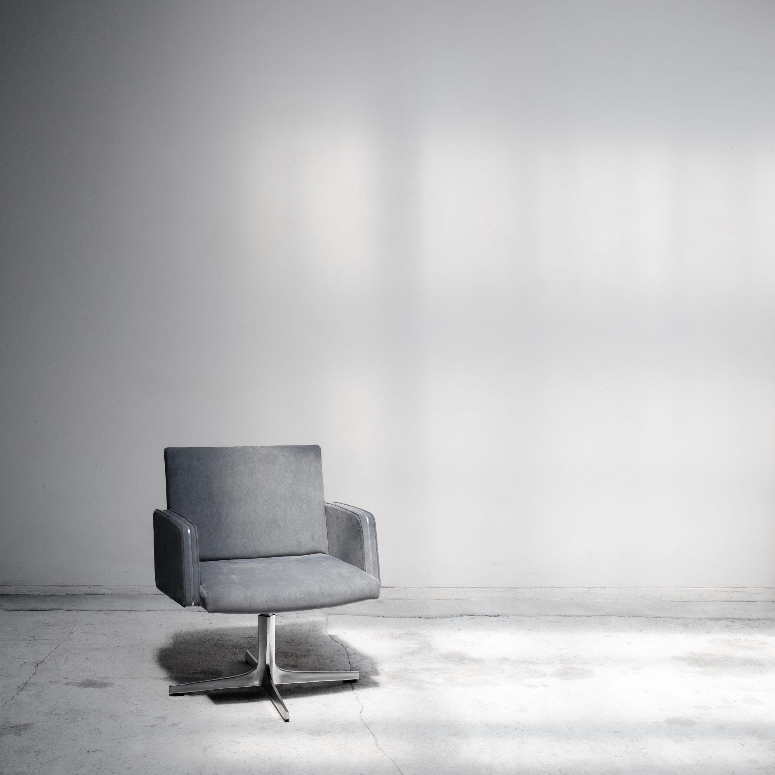 Sakakura Associates、 chair