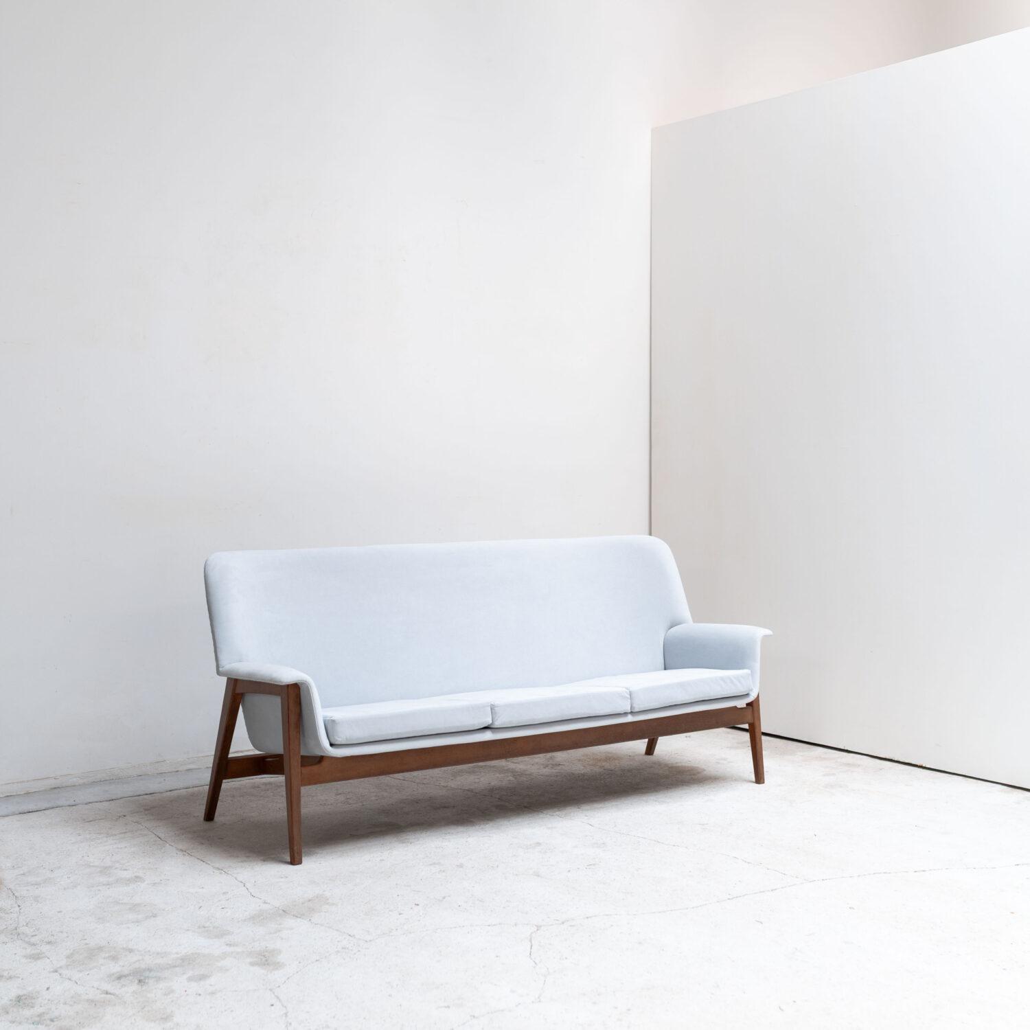 KENMOCHI ISAMU – Three Seater Sofa