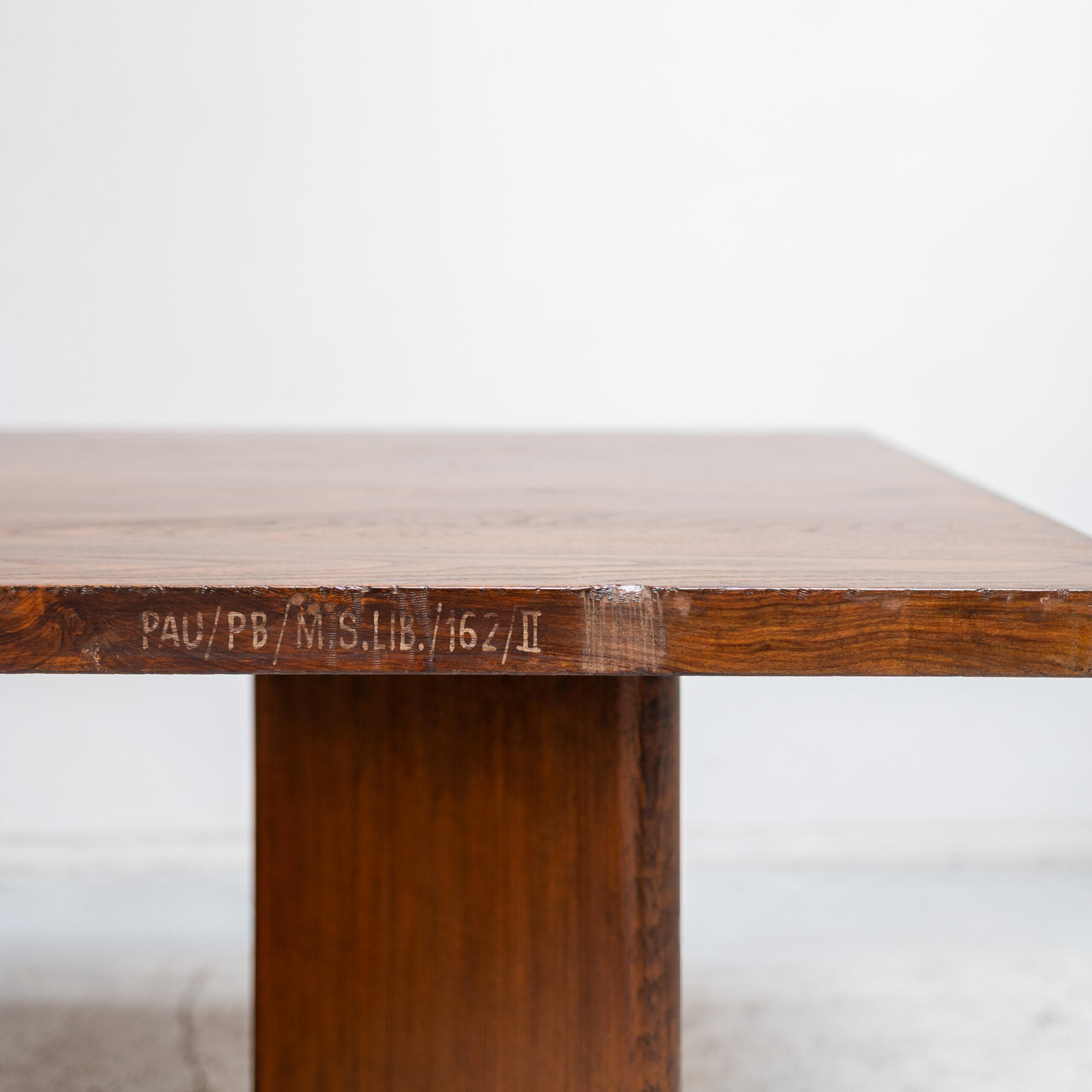 Jeanneret, table