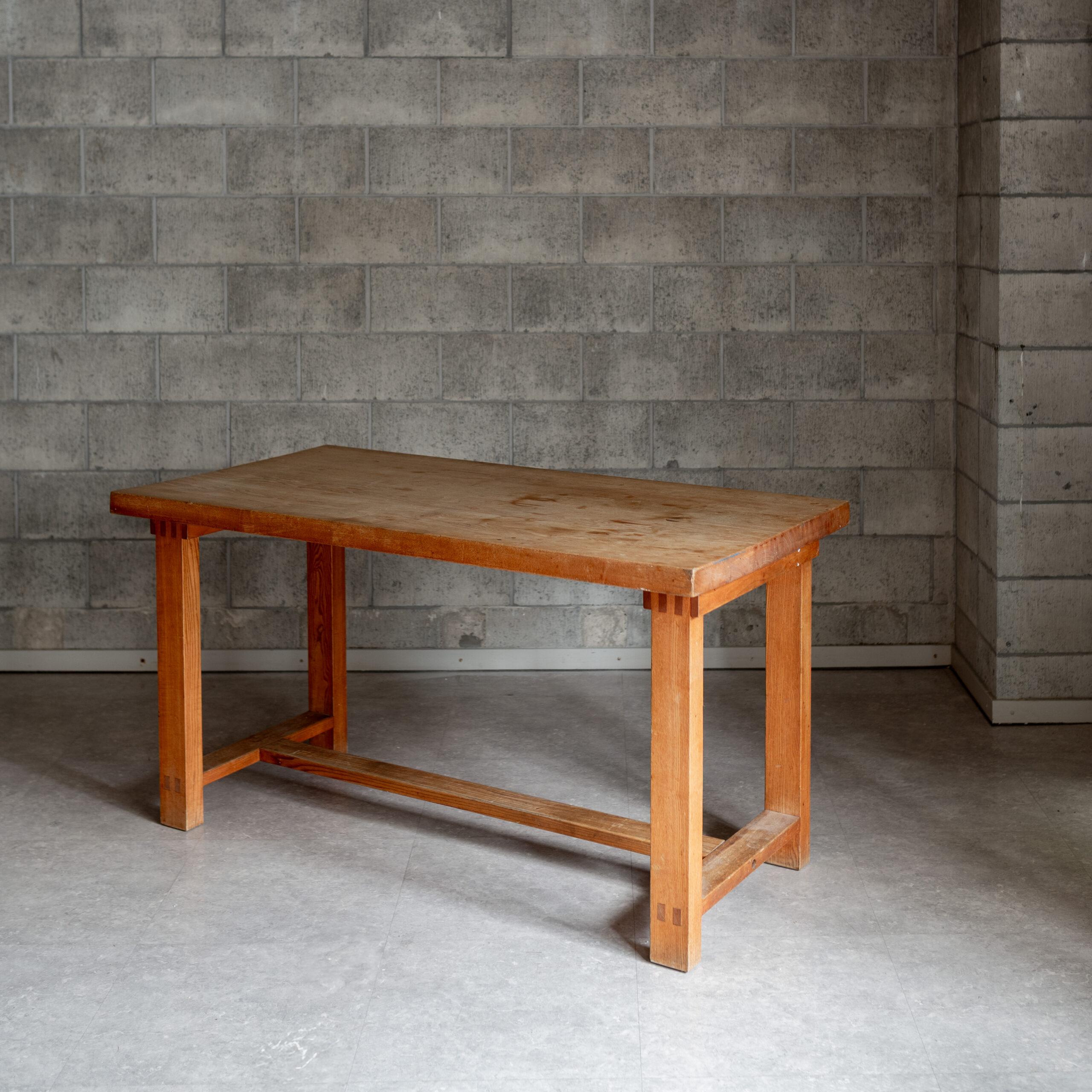 Pierre Chapo, table