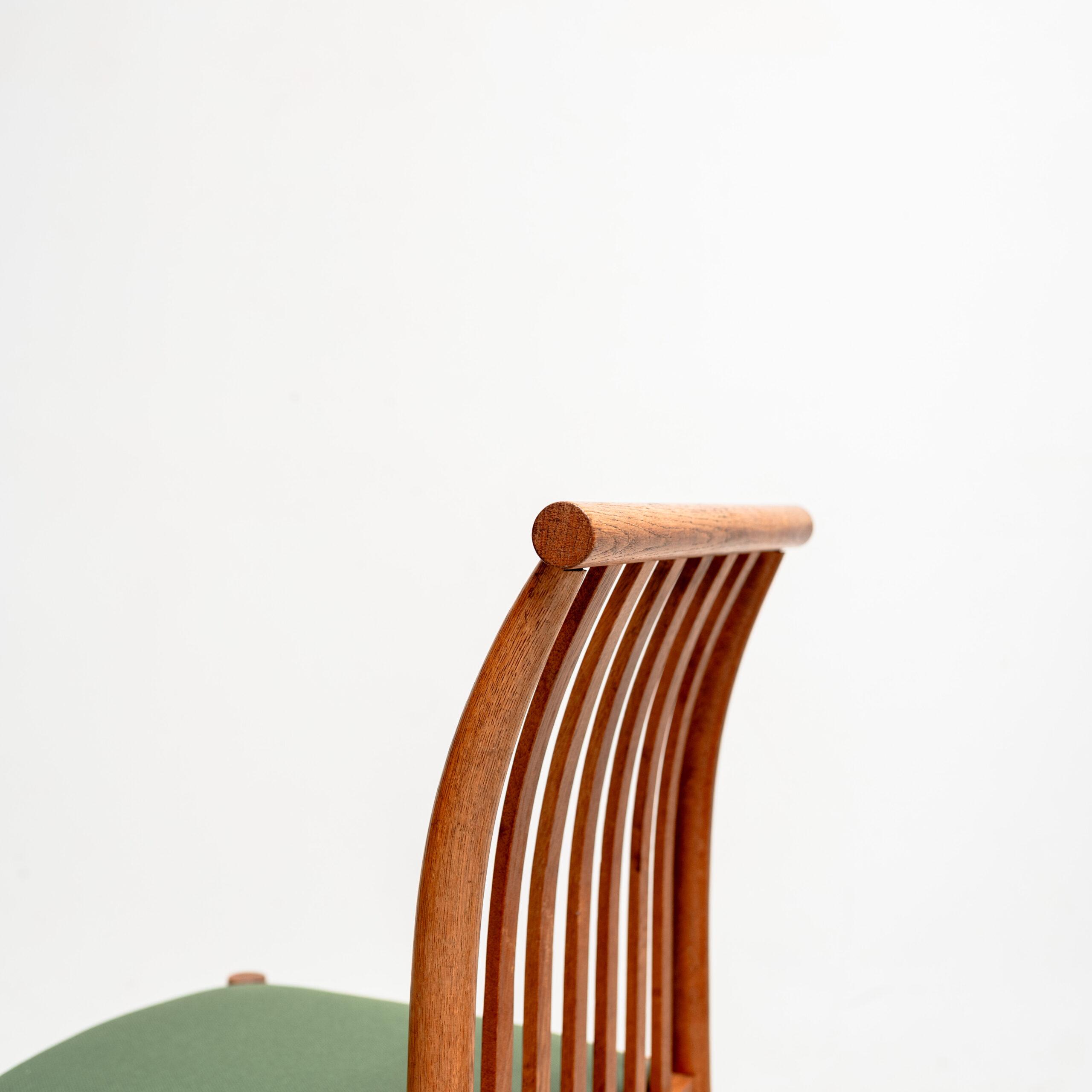 Kenmochi Isamu, chair