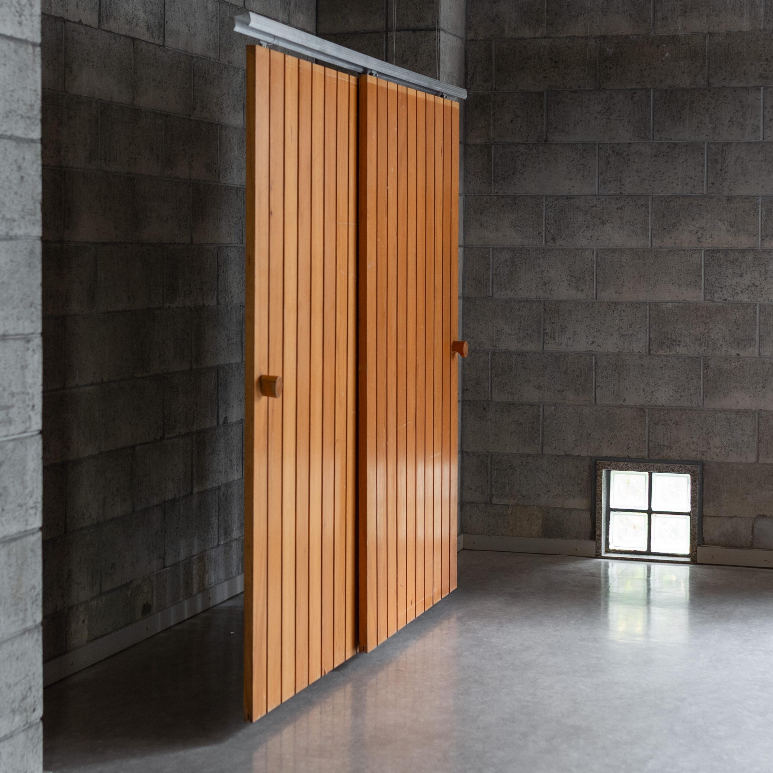 Charlotte Perriand, sliding door