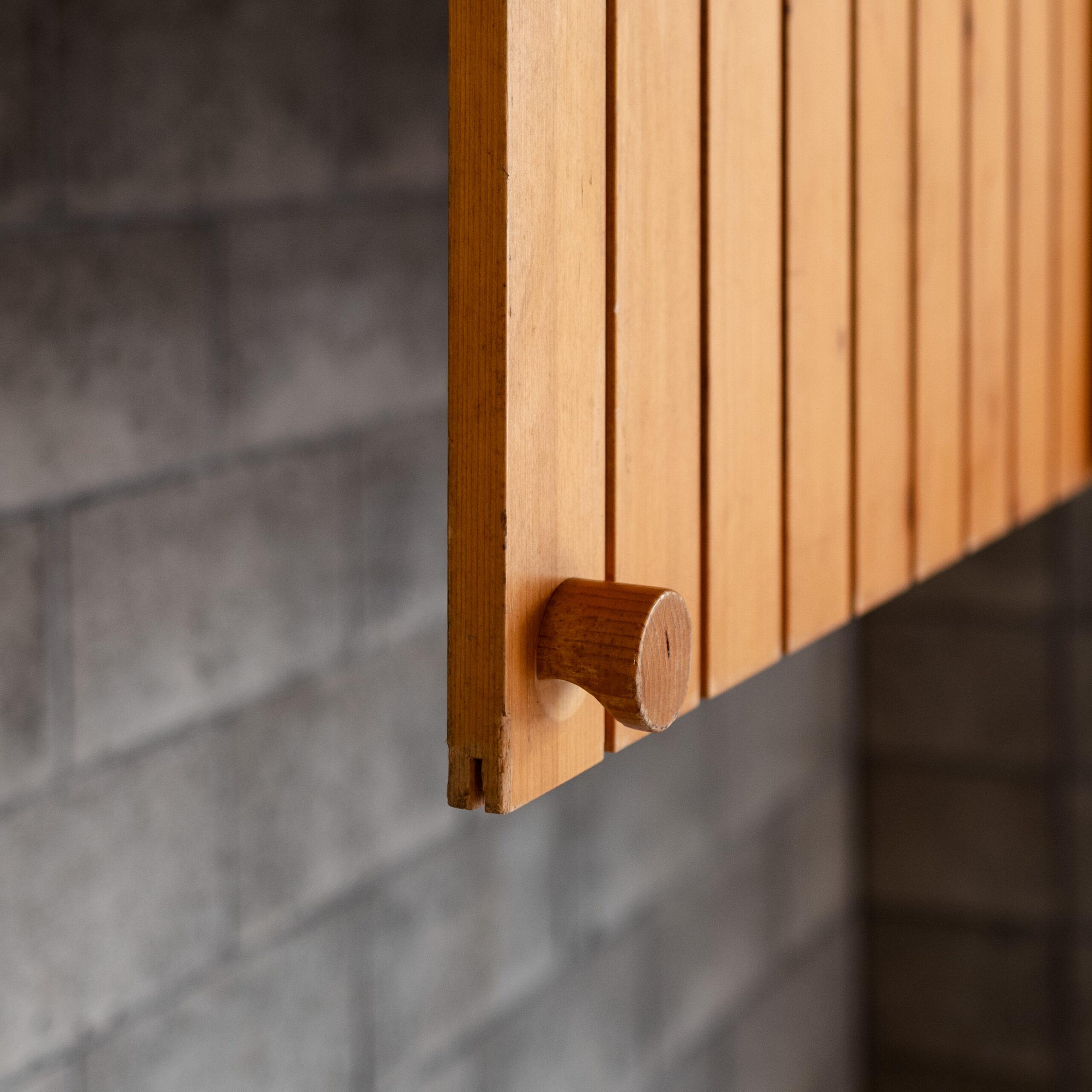 Perriand, sliding door