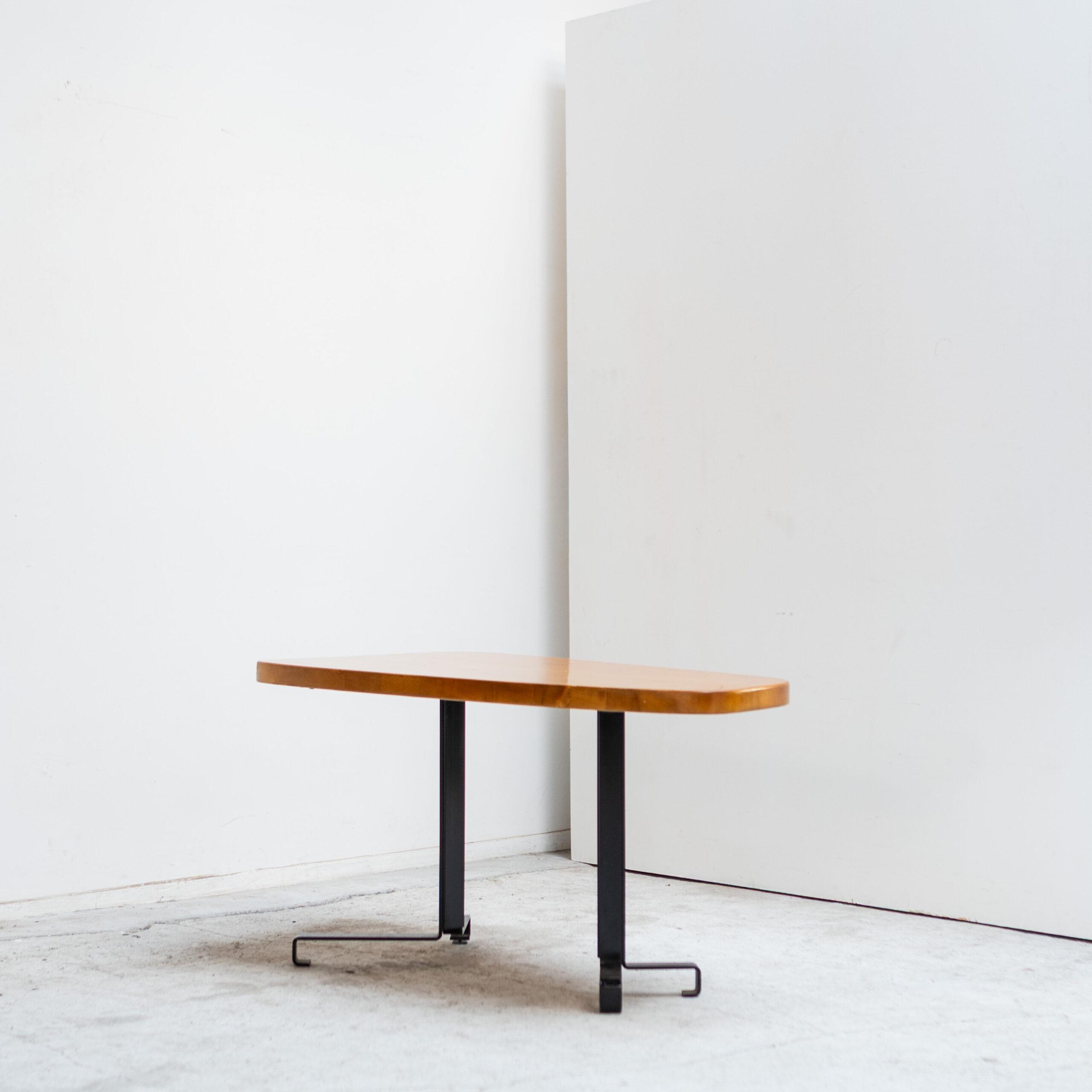 Perriand, dining table