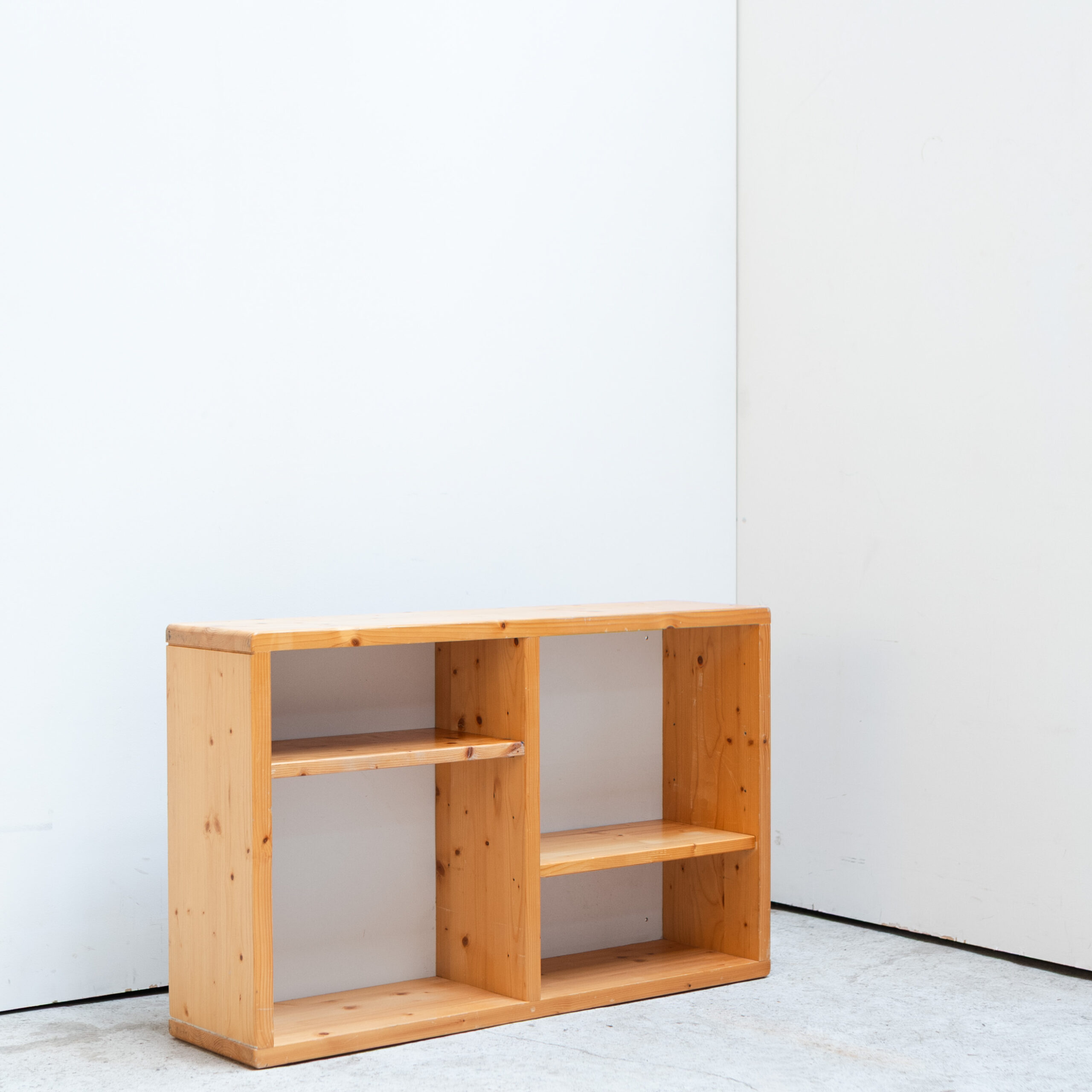 Perriand Charlotte, Wall shelf