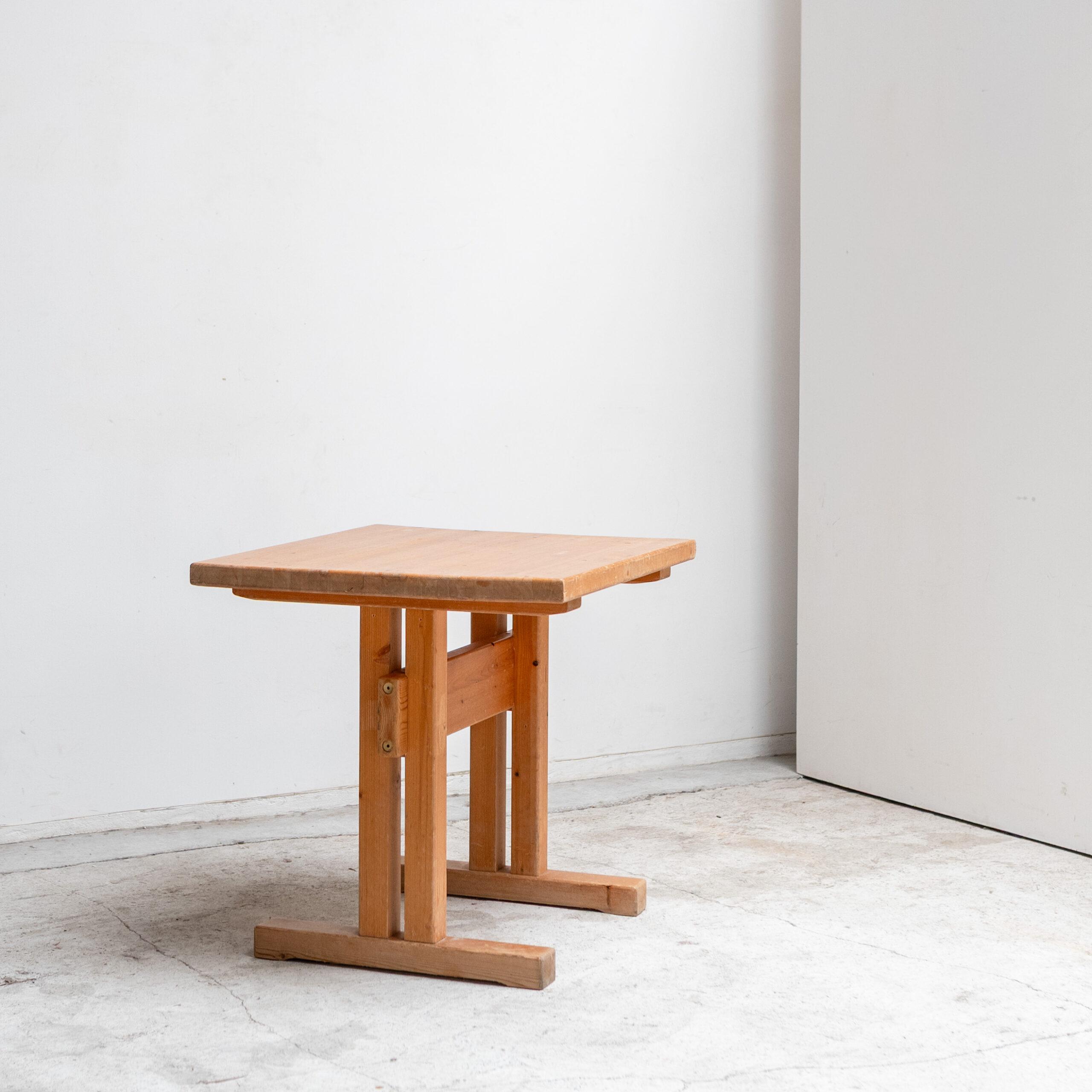 Perriand, small table